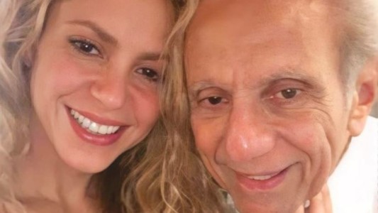 Shakira confirmó que su papá está internado y pidió “respeto a la intimidad de la familia”