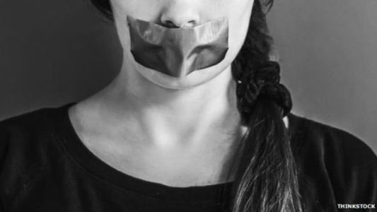 Cómo es vivir con fobia a hablar
