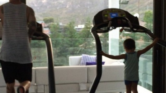 El tierno video de Lionel Messi en la cinta con su hijo Thiago que subió su mujer Antonella