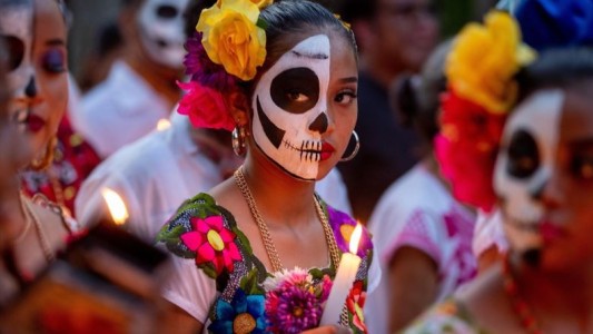 Exposición fotográfica y mesa redonda por el Día de los Muertos en la Legislatura porteña