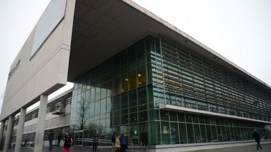 Rosario: un chico de 16 años está en grave estado tras ser baleado en la cabeza