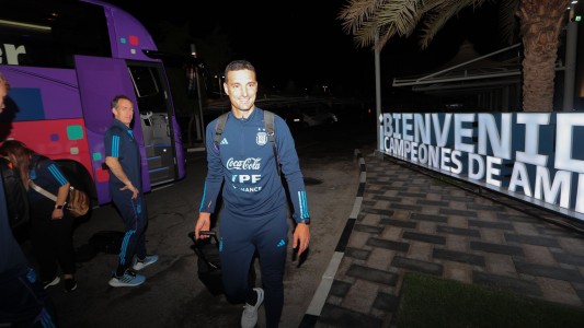 Scaloni llegó a Qatar: empieza la preparación argentina para el Mundial