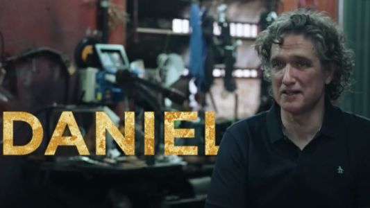 Laburantes: la historia de Daniel, un fabricante de zapatos artesanales
