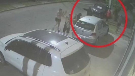 Le robaron el auto y su hermana menor grabó todo desde el balcón - #REC