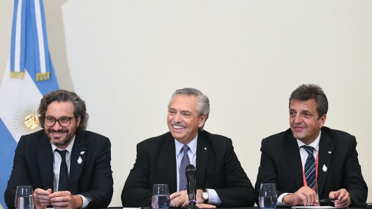 "Estoy bien, estoy trabajando bien", afirmó Alberto Fernández tras descompensarse