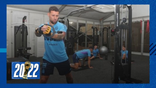 Ya en Qatar: la Selección Argentina realizó su primer entrenamiento