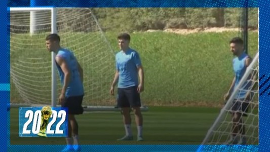 Después del golpazo, la Selección entrena y Scaloni piensa en cambios