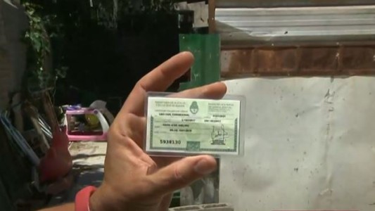 Un equipo de Telefe Noticias encontró una importante prueba en la escena de la masacre de Cañuelas