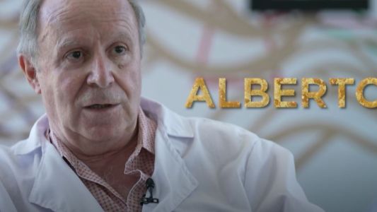 Laburantes: la historia de Alberto, un físico especialista en la microscopía electrónica