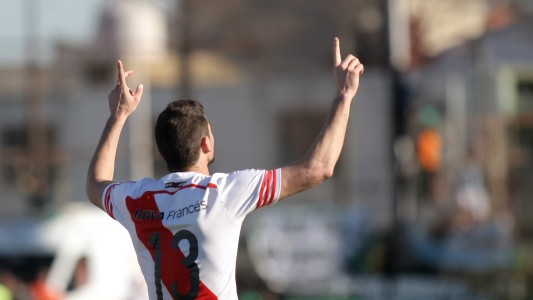 River goleó a Chicago por 4 a 1, en una tarde inolvidable de Alario
