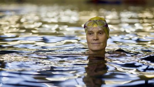 La reina de la apnea desapareció mientras le enseñaba buceo a un multimillonario