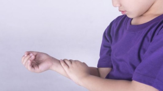Claves para detectar artritis en niños y adolescentes
