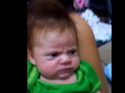 #EsViral Misión imposible: cómo hacer que este bebé sonría