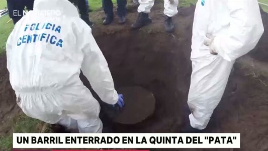 Misterio por el barril que hallaron enterrado en la quinta del Pata Medina