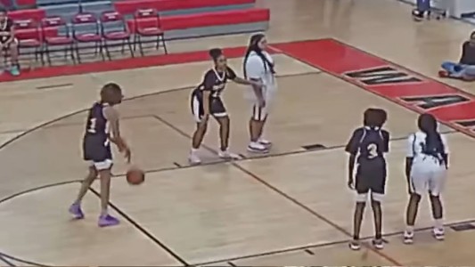 La usurpadora: se hizo pasar por una alumna para ganar un partido - #Flashchat