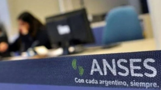 Salario familiar: Más de 1 millón de chicos dejaron de cobrarlo por no actualizar el tope