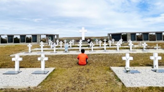 "El desconocimiento genera miedo", afirmó el joven que ganó un concurso de la Embajada británica para viajar a Malvinas