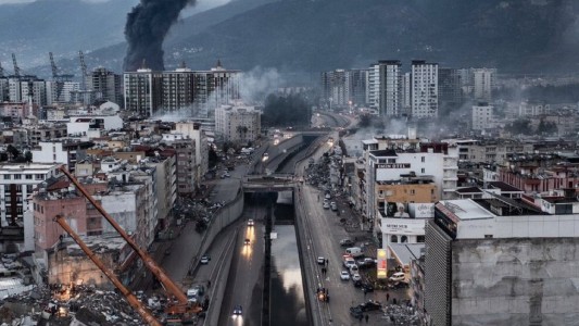 Ya son más de 7.800 los muertos por el terremoto en Turquía y Siria