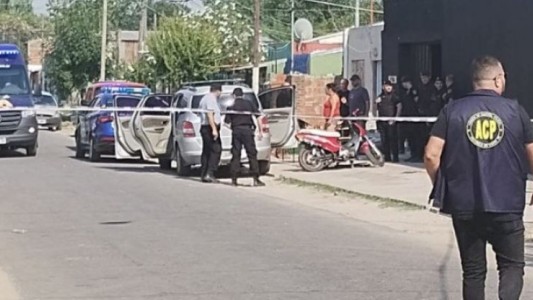 Ataque a tiros a un bar en Rosario: un policía y un empleado de seguridad fueron asesinados