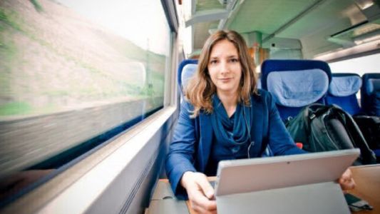 Alemania: cansada de pagar alquiler, una estudiante se fue a vivir a los trenes