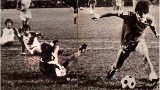 El mejor gol de Maradona, en alta calidad