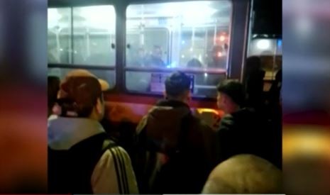 Disparó adentro del colectivo e hirió a un pasajero en Isidro Casanova