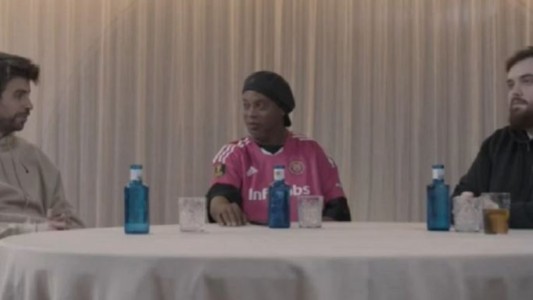 Ronaldinho vuelve al fútbol: jugará en la Kings League que crearon Ibai Llanos y Piqué