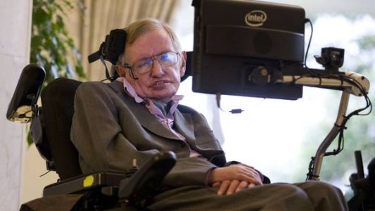 Stephen Hawking develó el misterio: qué le pasa a un hombre al caer en un agujero negro