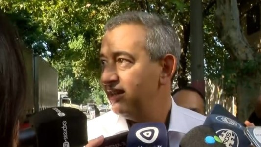 Javkin reclamó ayuda: "¿A cuánto está el Presidente de acá, media hora?"
