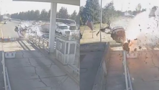 Impactante video: Automovilista chileno muere tras chocar contra un peaje a 220 kilómetros por hora