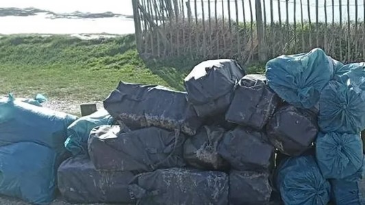 Aparecieron bolsas con toneladas de cocaína en la costa francesa: advierten sobre "narcoturismo"