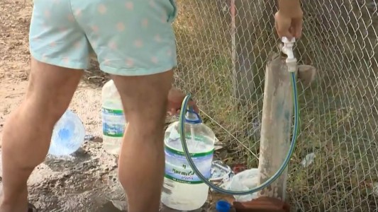 El drama de los vecinos de City Bell: llevan meses sin agua a pesar de los reclamos