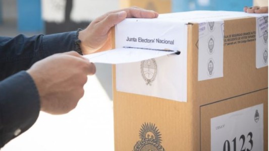 Comprar las urnas y los sobres para las elecciones costará más de $2 mil millones