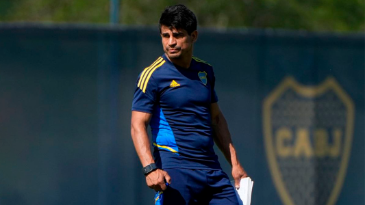 Internaron de urgencia a Hugo Ibarra tras descompensarse en el entrenamiento de Boca