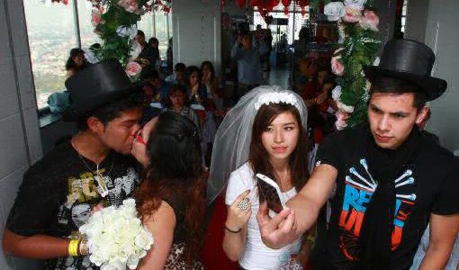 "La capital del sexo": la ciudad china en la que los hombres tienen tres novias