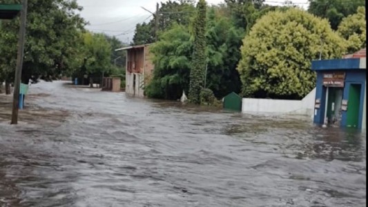 Córdoba: evacuados por la crecida de los ríos en Calamuchita y Río Cuarto