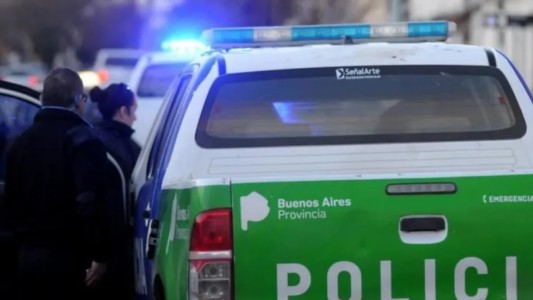 En medio de un cumpleaños discutió con su vecina porque no le devolvía unas sillas y la apuñaló