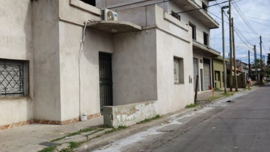 Viral: la casa que se "robó" la vereda