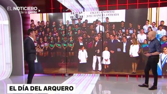 Macri: "Como gobernador anduvo mucho mejor que como arquero"