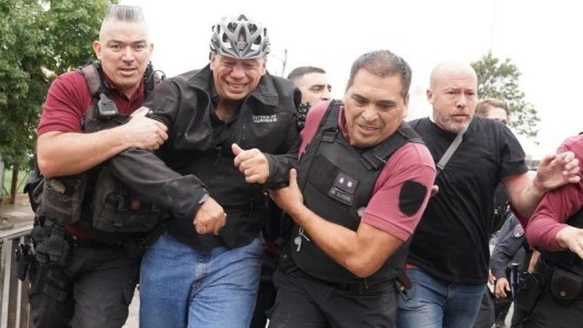 Golpearon a Berni en la manifestación por el asesinato del colectivero