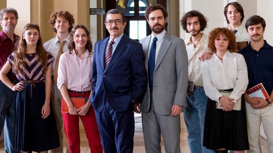 Proyectan "Argentina, 1985" en el hall de la estación Constitución