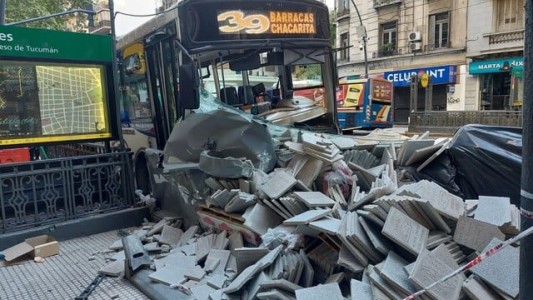 Choque de un colectivo de la línea 39: el chofer dio positivo de cocaína