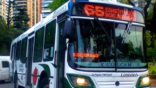 Se agrava la crisis en la empresa Metropol: 23 líneas de colectivo inician un paro total