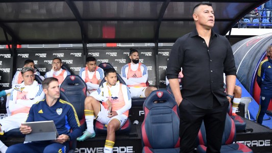 Tras la derrota de Boca, Almirón pidió "más tranquilidad"