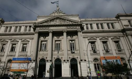 La UBA dio a conocer el dictamen sobre el canje de deuda: no implica pérdida sino revalorización patrimonial
