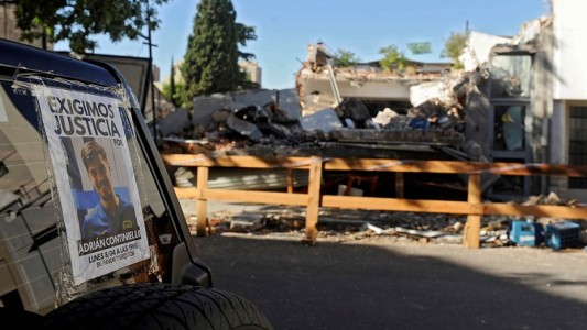 Justicia por Adrián: A pesar de tener una restricción de acceso a 400 metros, constructor acusado de derrumbe mortal está en la obra