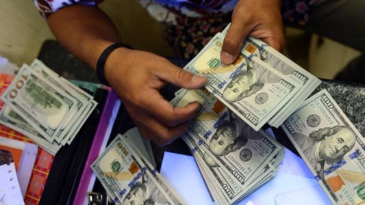 Nuevo récord del dólar blue: sube $ 12 en dos días