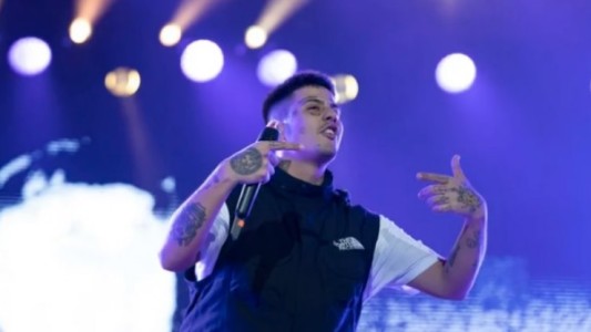 Le robaron el celular en pleno show de Duki: "Te lo repongo", le prometió el cantante