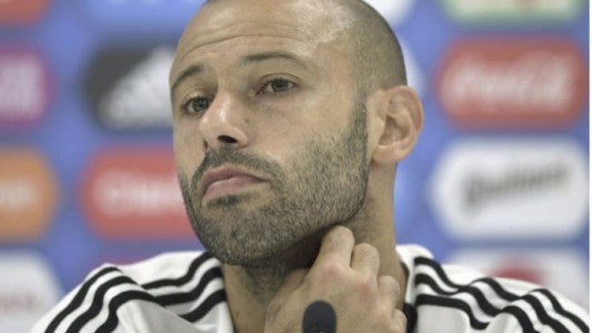 Mascherano viajó a Europa con la misión de convencer a los clubes para que cedan a los jugadores al Mundial Sub 20
