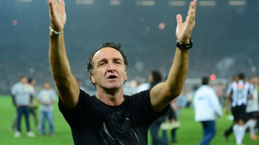 El DT Cuca sale de Corinthians por escándalo por violación de una adolescente ocurrido en 1987